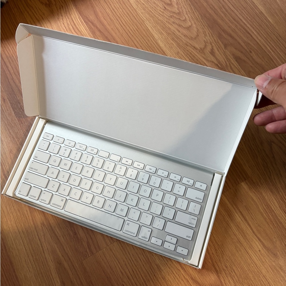 Apple Wireless Keyboard